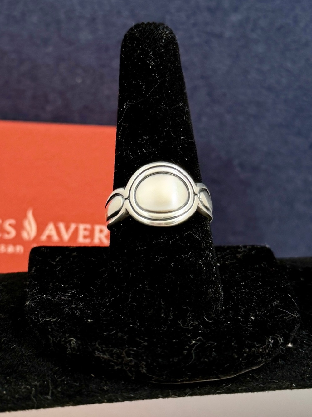 JAMES AVERY Sterling Silver Oval Signet Edged Curved Band Ring SIZE 8.75 RETIRED